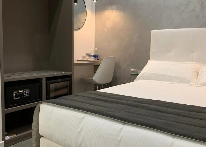 Bossi 4* 밀라노