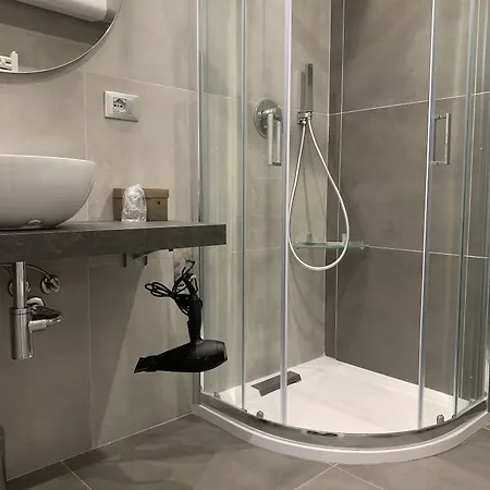 Hotel apartamentowy Bossi Mediolan