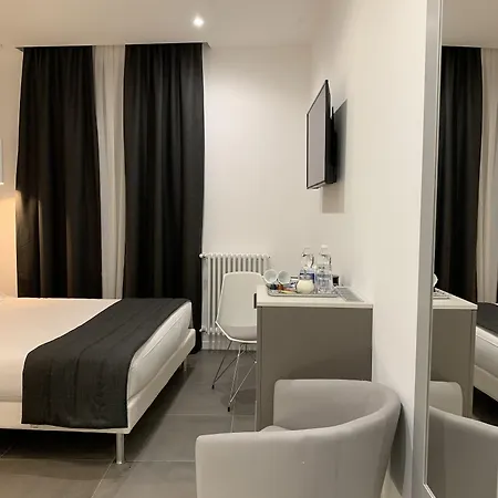 Hotel apartamentowy Bossi 2*