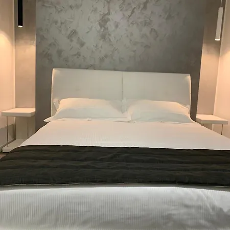 Bossi Lägenhetshotell 4*