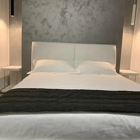 Bossi Hotel apartamentowy 2*